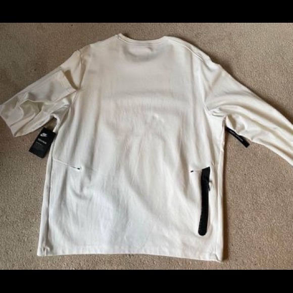 BRAND NEW Nike tech long sleeve - Picture 3 of 6